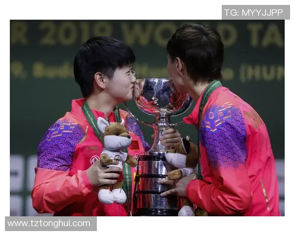 成都乒乓球队在世锦赛中的团队协作表现与战术配合分析